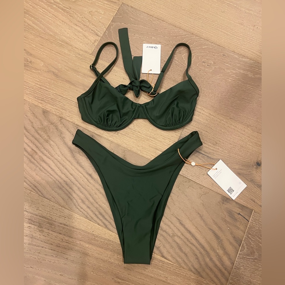 New with tags womens size small quince bikini in palm color
